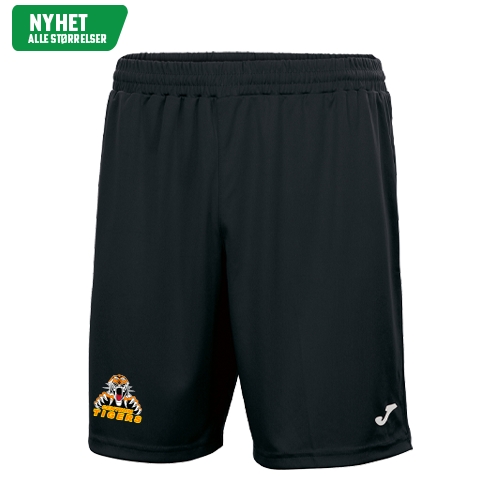 Enkel trenings shorts i behagelig og lett polyester materiale.